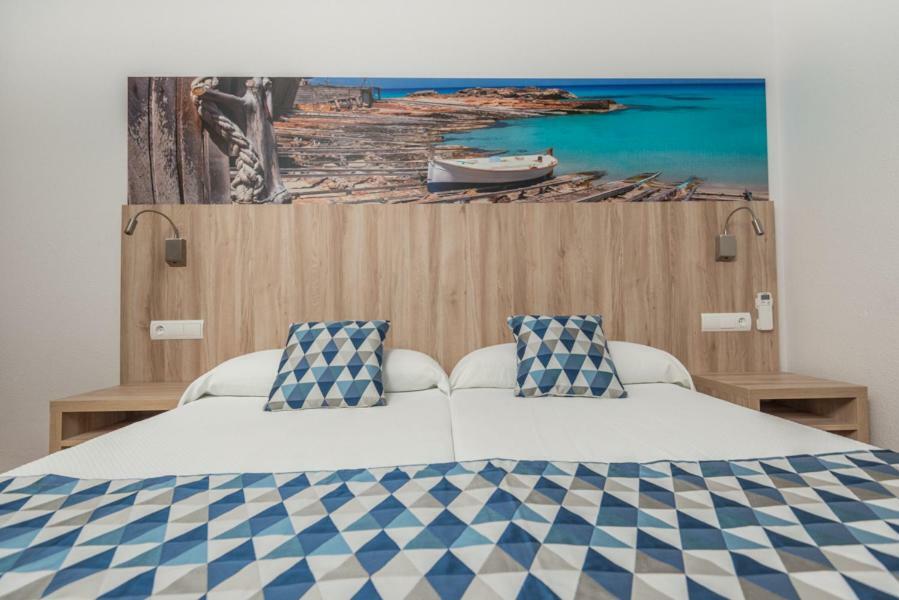 Apartments Niko 산타 에우랄리아 데 리오 외부 사진